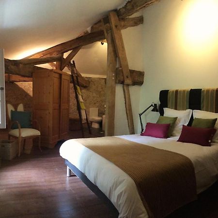 Moulin De Bapaumes Bed & Breakfast Nerac Room photo